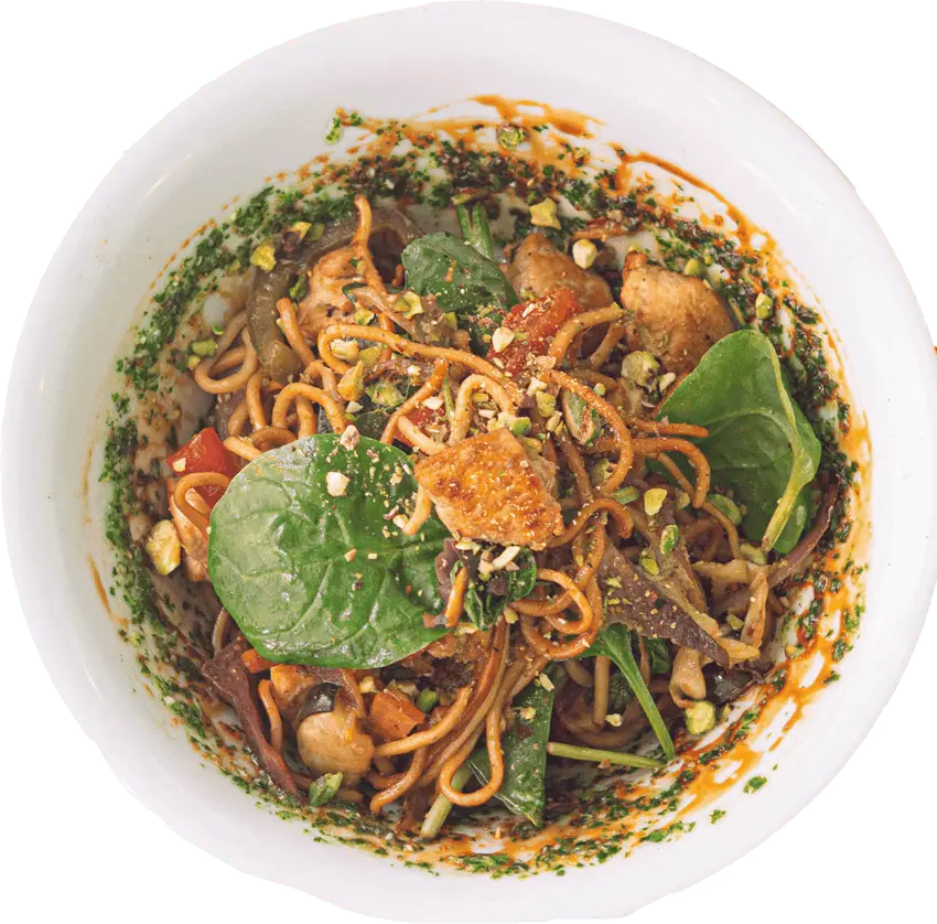 Wok & Roll - Fideos salteados con verduras y pollo